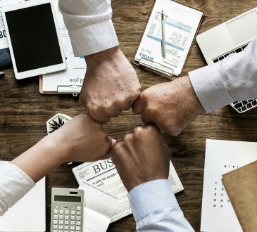 Pour un accompagnement d’orientation au service du travail décent et de la dignité des travailleurs
