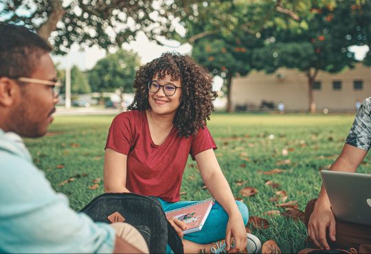 L’orientation scolaire en milieu minoritaire francophone : l’importance de célébrer sa différence