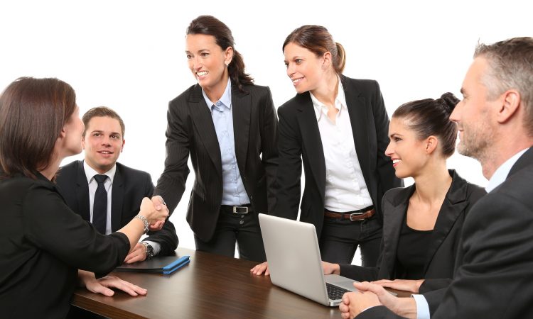 Comment Maslow a inspiré nos parcours d’accueil et d’intégration