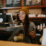 Rendre le premier emploi positif et valorisant pour les ados : une mission pour tous!