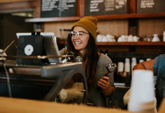 Rendre le premier emploi positif et valorisant pour les ados : une mission pour tous!