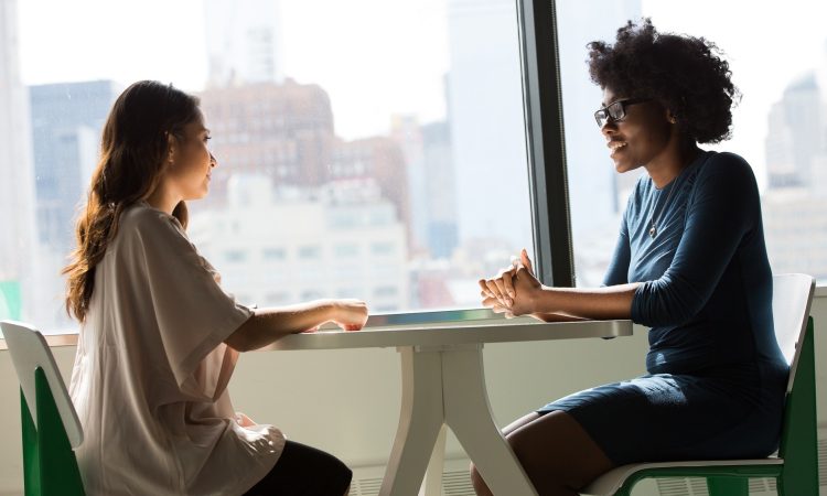 Maîtriser l’art du réseautage lorsqu’on est introverti