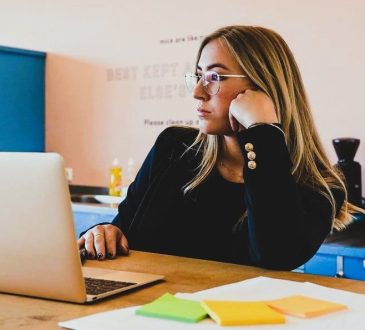 Le « quiet quitting » : 5 articles pour mieux comprendre le phénomène