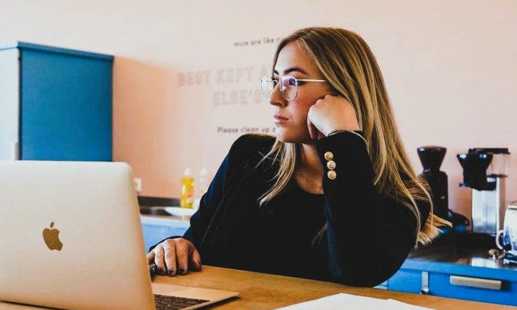 Le « quiet quitting » : 5 articles pour mieux comprendre le phénomène