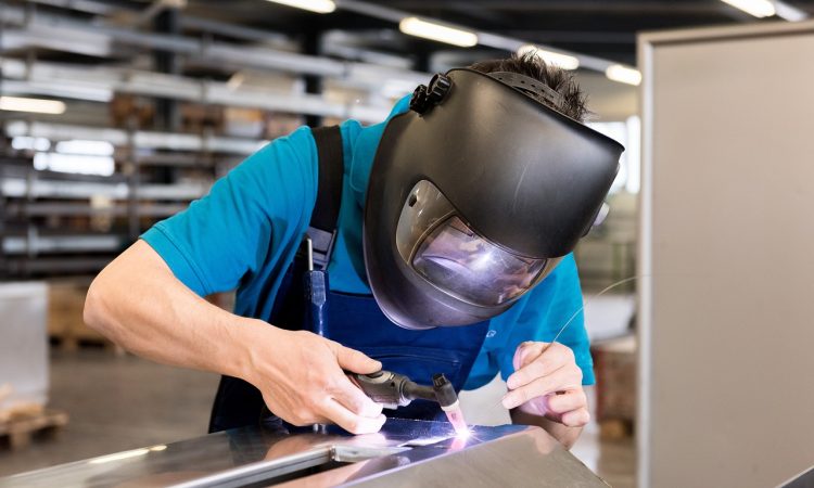 Programmes pour apprentis : 13 ressources répertoriées par province et territoire