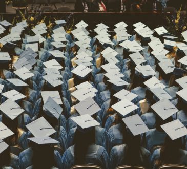 Il est temps de mieux mesurer la réelle valeur de la prestation de travail des diplômés universitaires