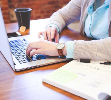 Les 5 articles les plus populaires dans nos bulletins OrientAction en bref de septembre 2023
