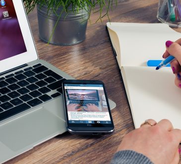 Soutenir l’intégration des employés autistes en milieu professionnel : une nouvelle application mobile pour les gestionnaires