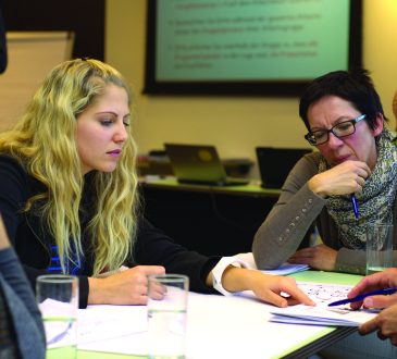 Parmi toutes les formations qui sont proposées pour soutenir les professionnels du développement de carrière, en voici 8 qui pourraient vous intéresser.