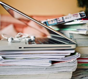 Voici une liste de webinaires et de formations qui pourraient vous intéresser en tant que professionnels du développement de carrière. Ce sont des occasions idéales pour parfaire vos connaissances ou en développer de nouvelles.