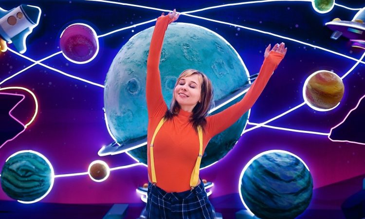 Cet article propose un modèle innovant de transformation et de développement professionnel, basé sur l'alignement de cinq "planètes" : Potentiel, Passion, Professionnalisme, Projet et Perfectionnement.