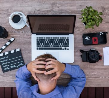 L’épuisement professionnel ou burnout est considéré comme le mal psychique des temps modernes (Papineau, 2005).