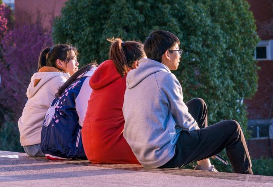 La transition primaire-secondaire est une période d'adaptation qui peut représenter des défis pour plusieurs jeunes.